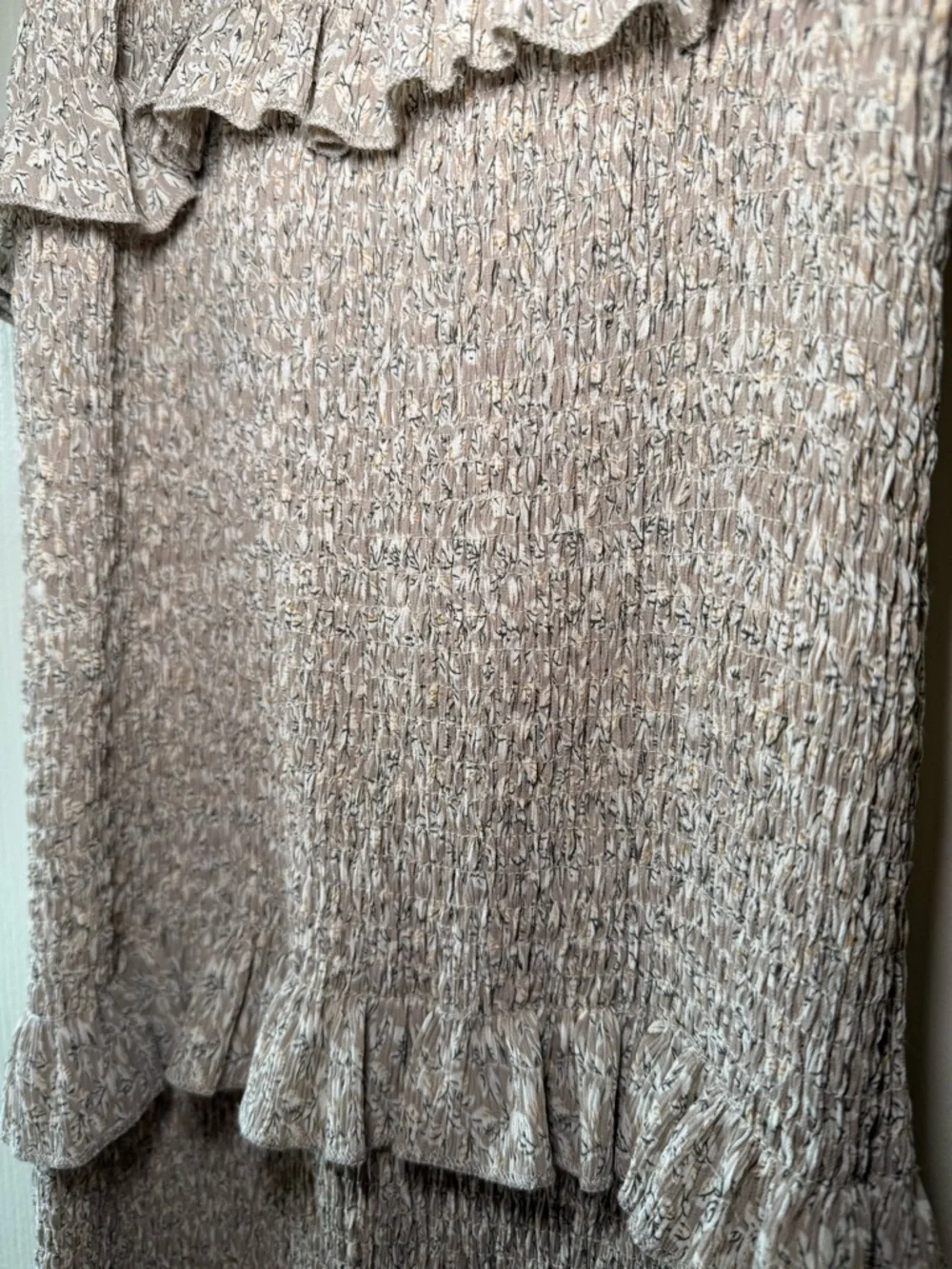 Mable Esme Smocking Detailed MIDI Dress Size Medium